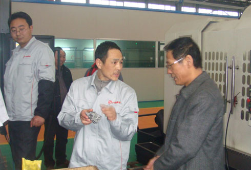 2013年2月2日东风公司领导莅临检查指导工作